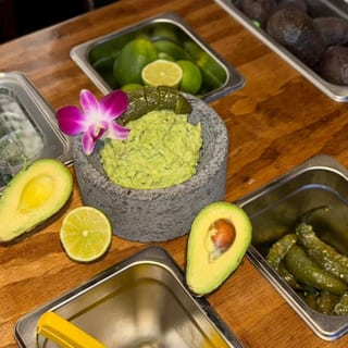Guacamole 4 oz